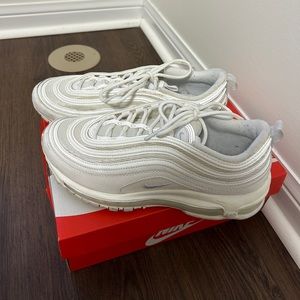 Nikes- amazing condition